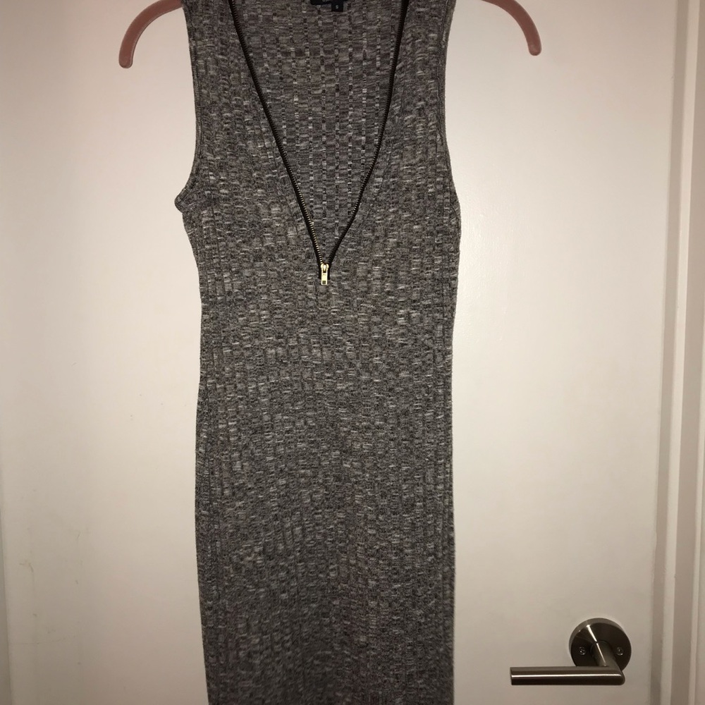 🐥3/$25 *Bundle & SAVE** Ribbed Zip Up Midi Dress
